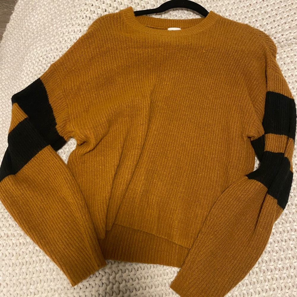 XS pumpkin color sweater